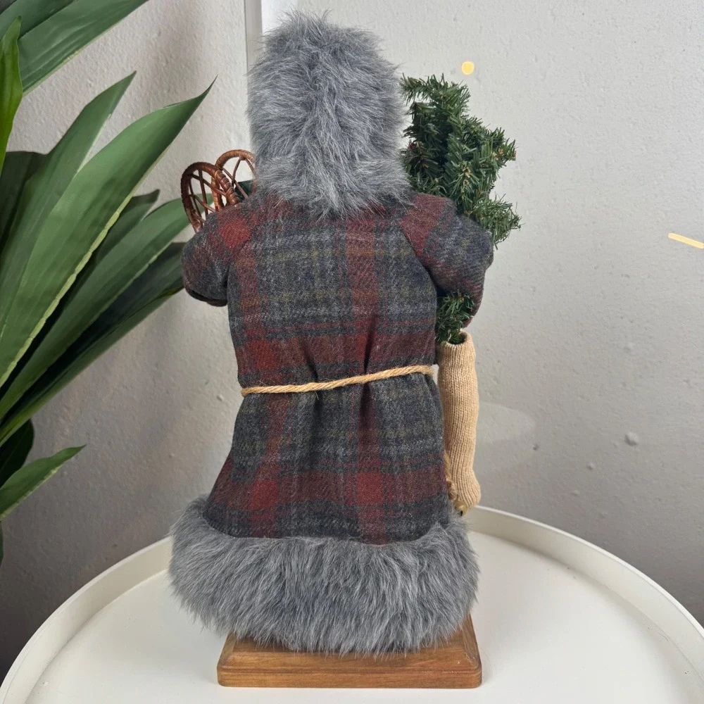 Vintage Handcrafted Rustic Woodland Santa Figurine Xmas Plaid Faux Fur Trim 16